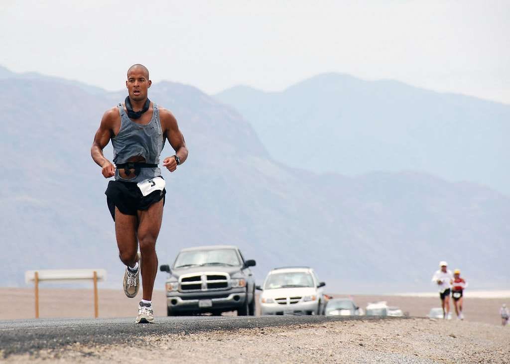 David Goggins running through Death Valley during the 2007 Badwater Ultramarathon.